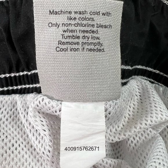 CAMO Swimming Trunks for Men by Hang Ten in size Large - Picture 7 of 10